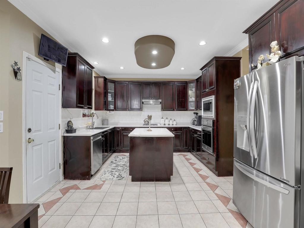 Listing Image for R3110383