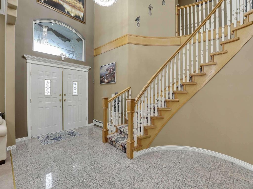 Listing Image for R3110383