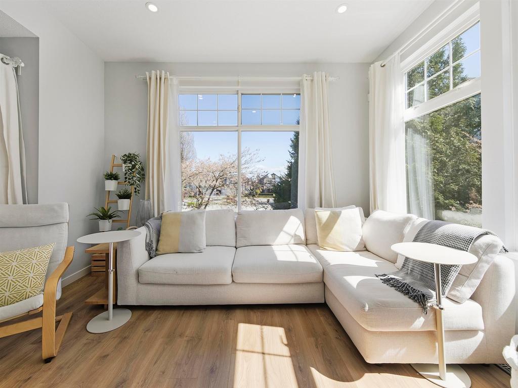 Listing Image for R3110398