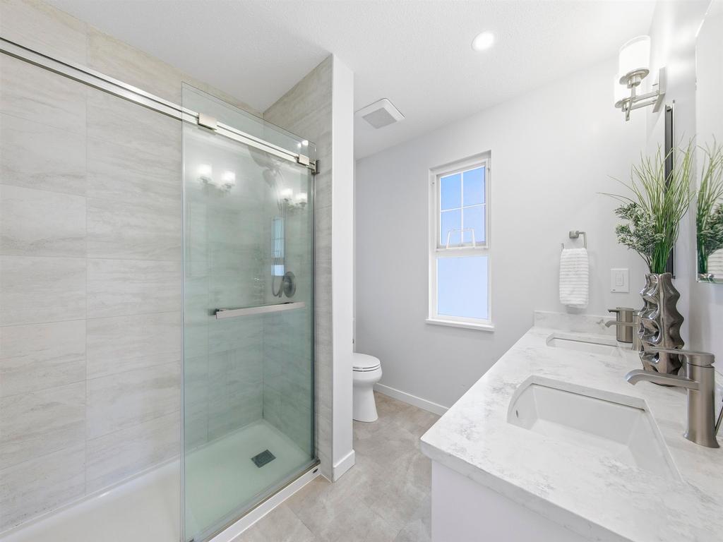 Listing Image for R3110398