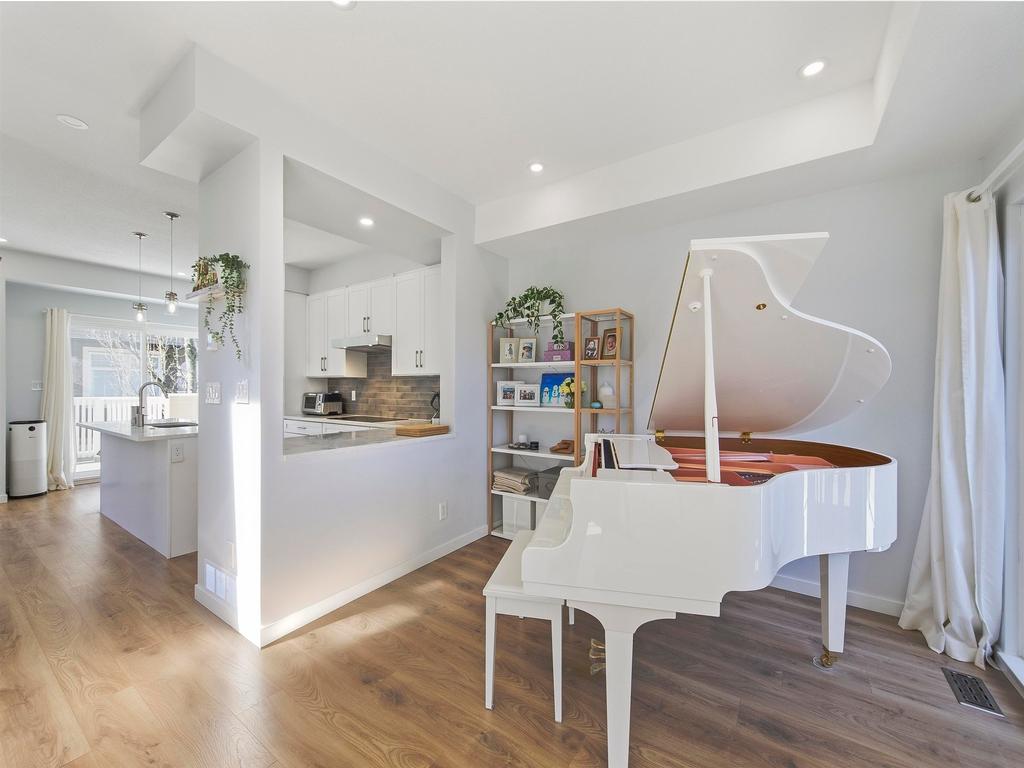 Listing Image for R3110398