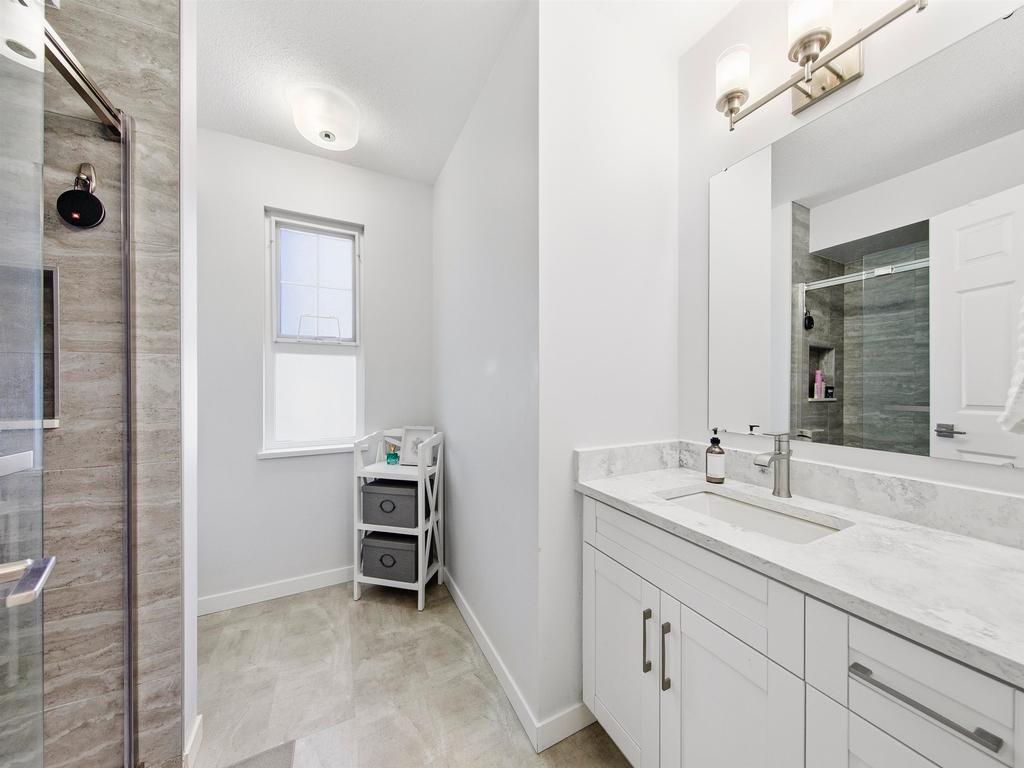 Listing Image for R3110398