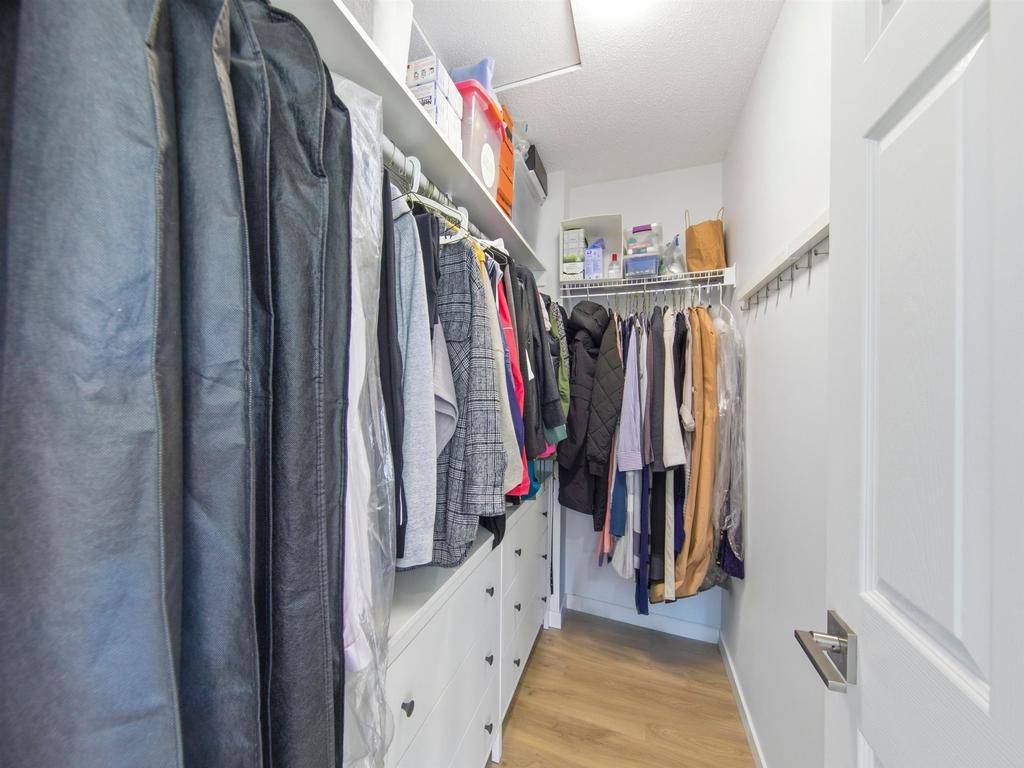 Listing Image for R3110398