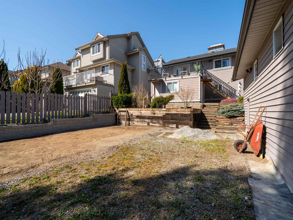 Listing Image for R3110399