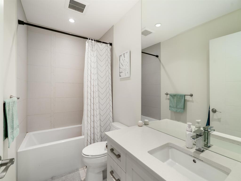 Listing Image for R3110399