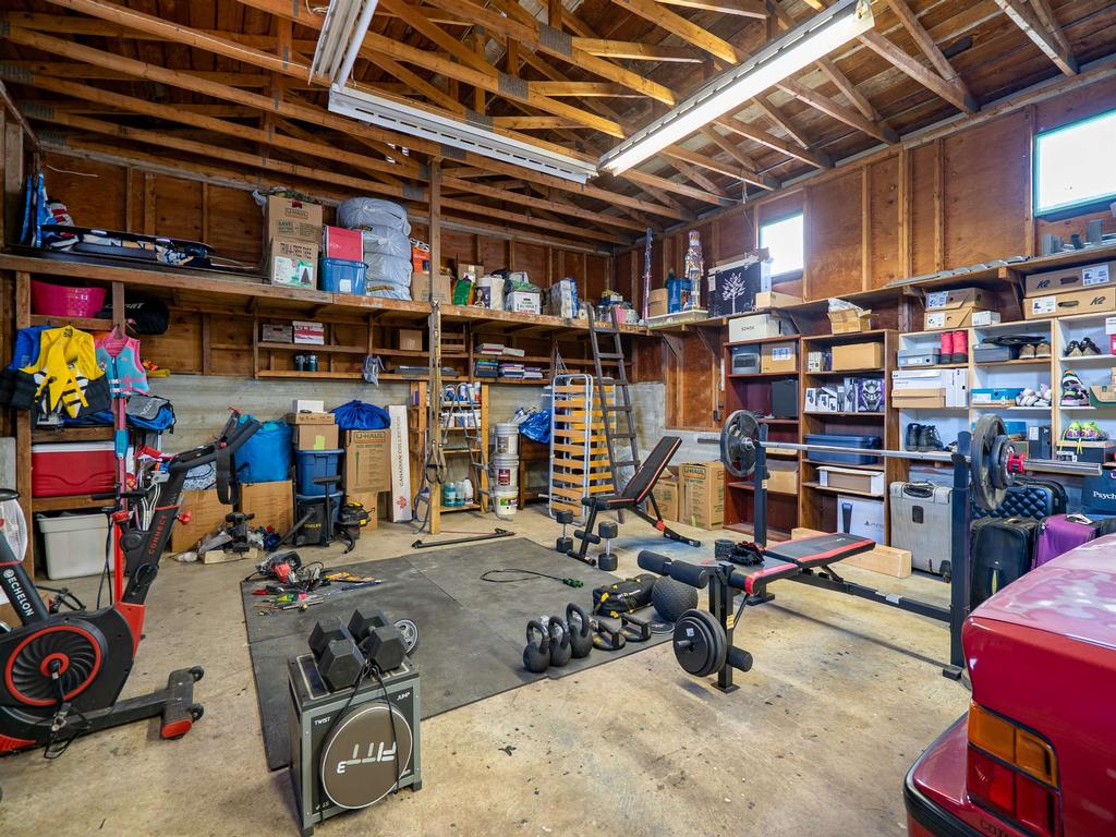 Listing Image for R3110399