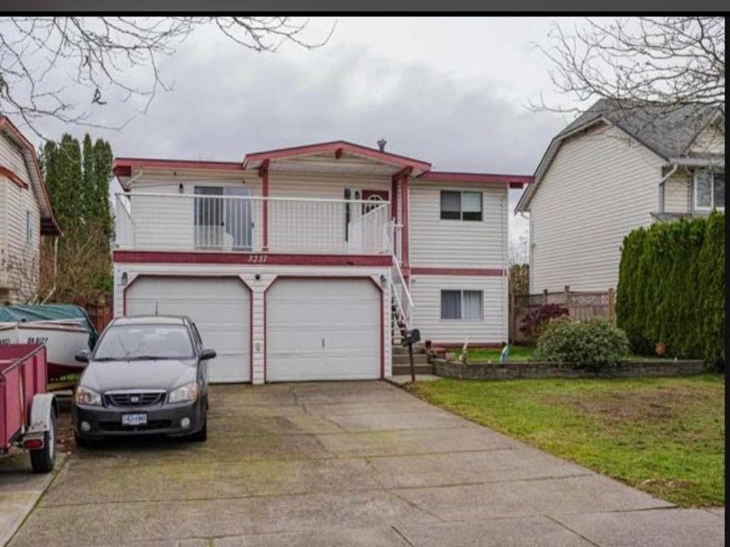 Listing Image for R3110403