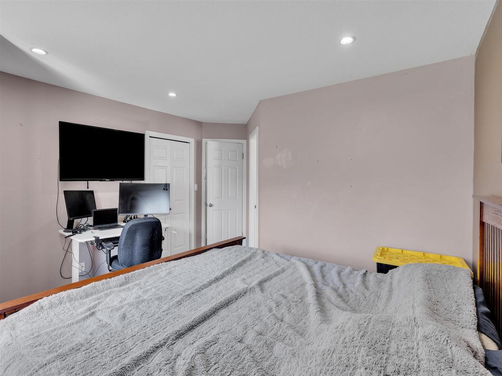 Listing Image for R3110405