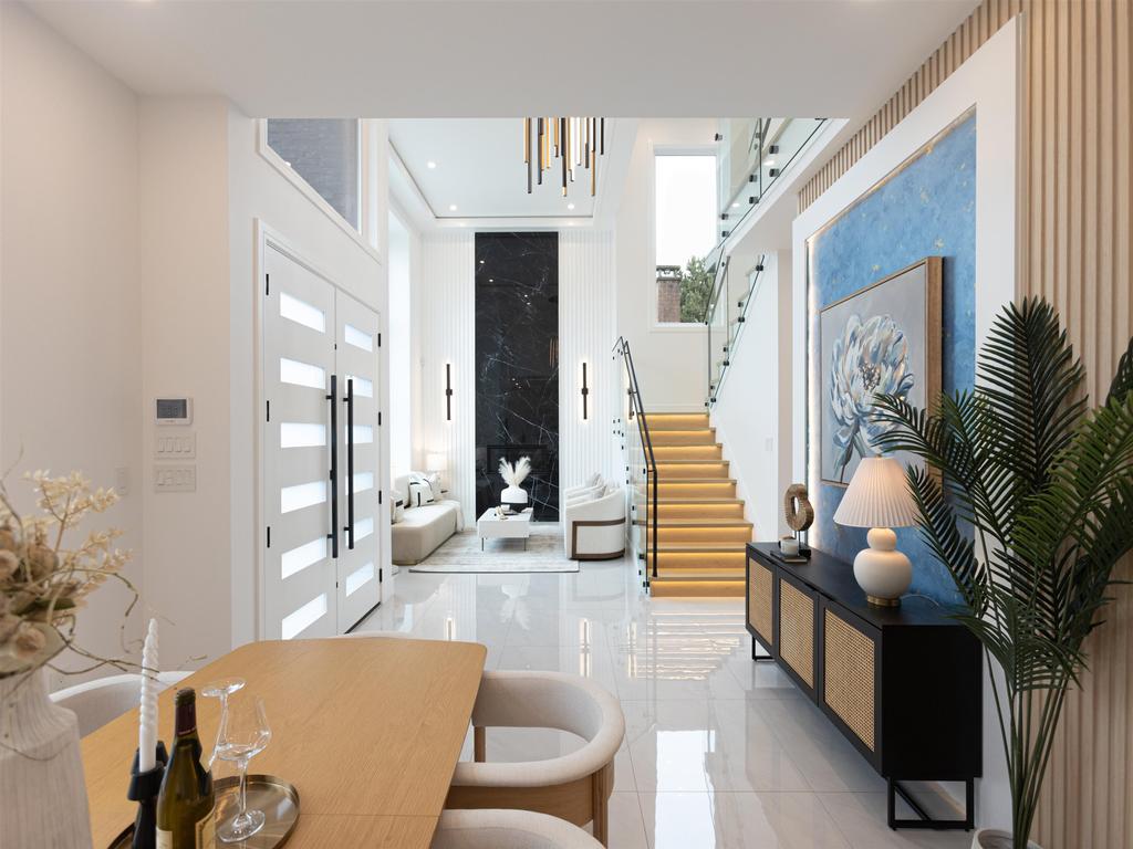 Listing Image for R3110408