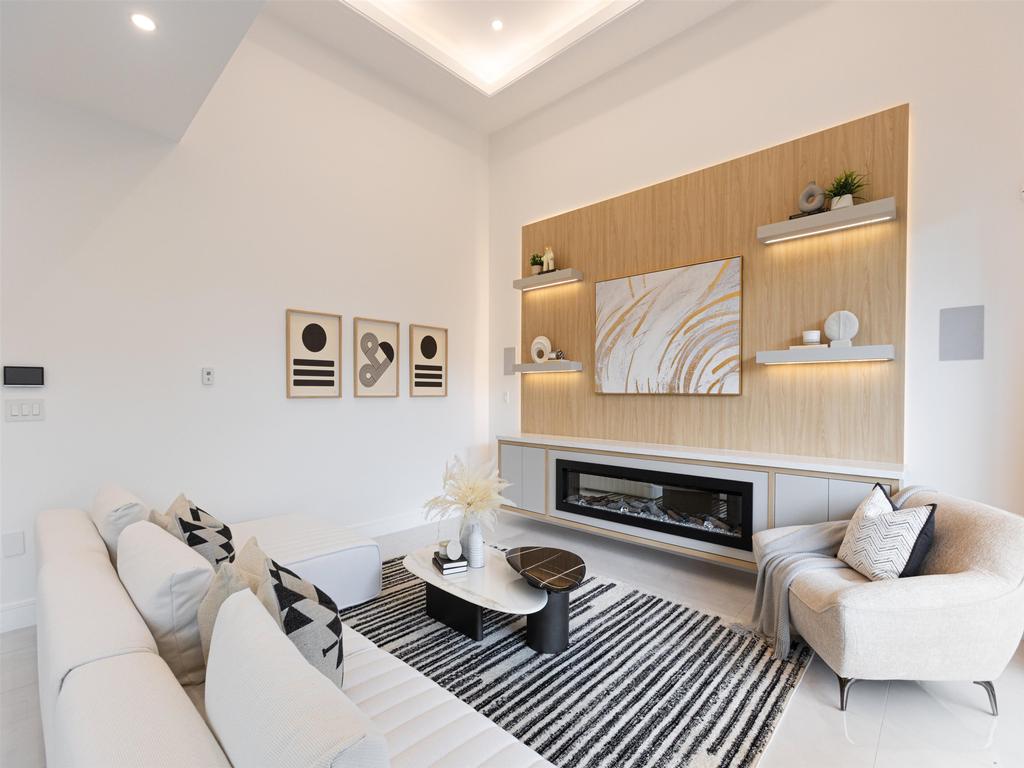 Listing Image for R3110408