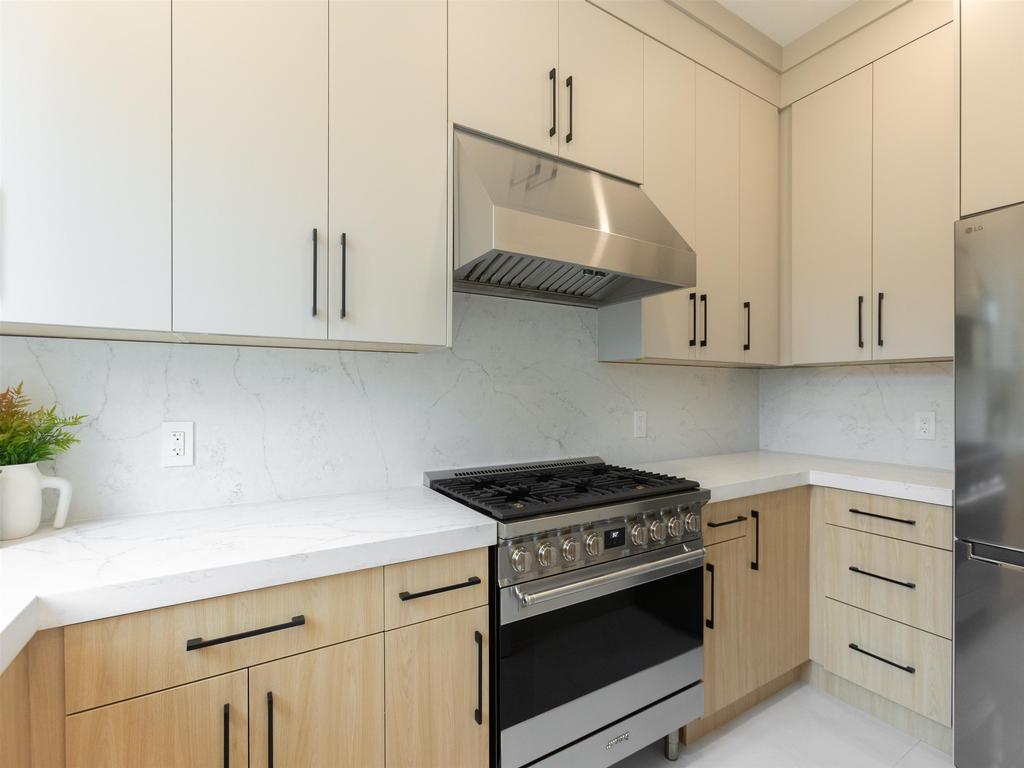 Listing Image for R3110408