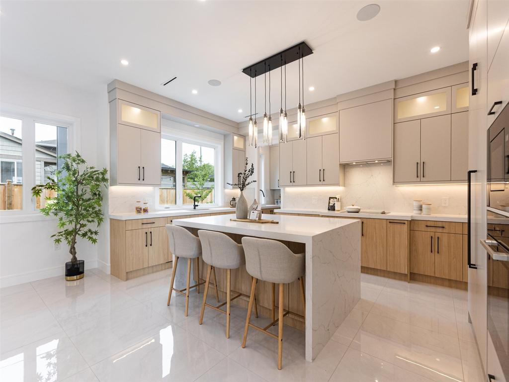 Listing Image for R3110408