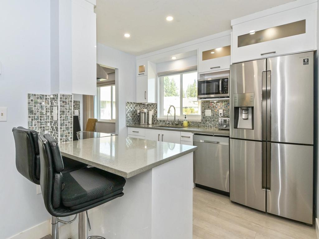 Listing Image for R3110412