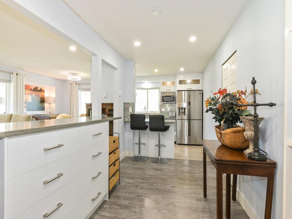 Listing Image for R3110412