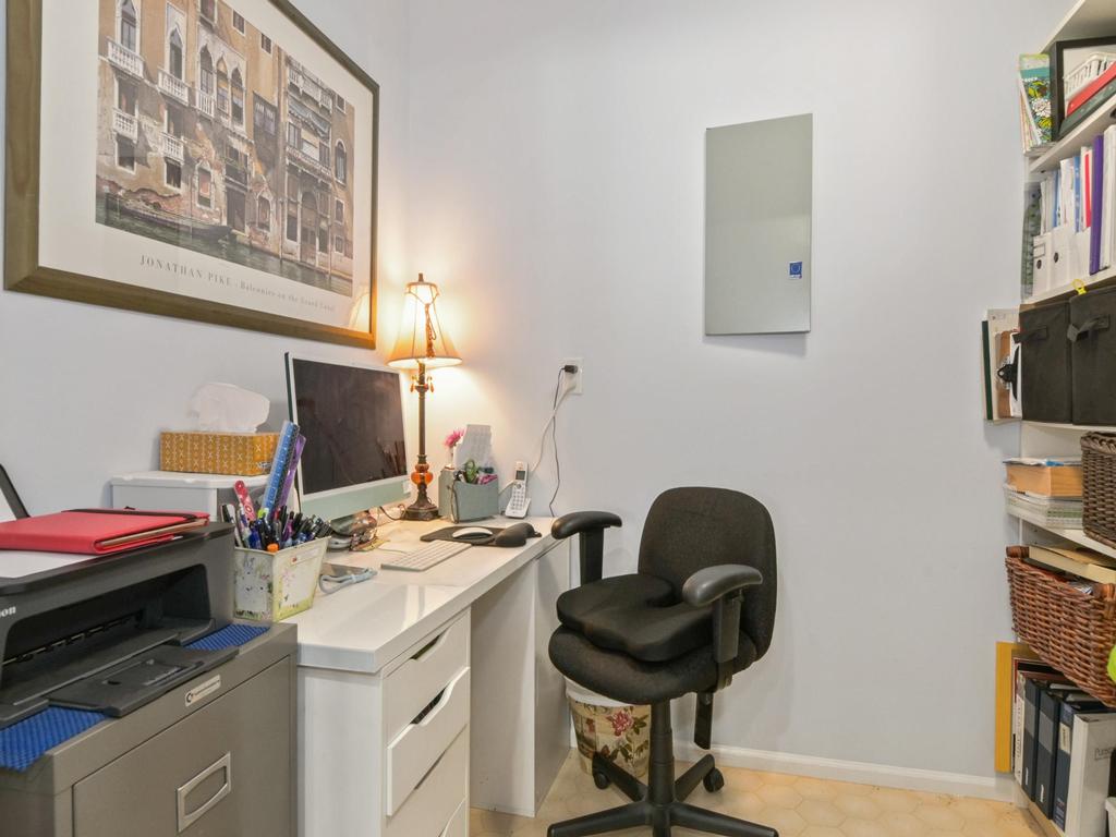 Listing Image for R3110412