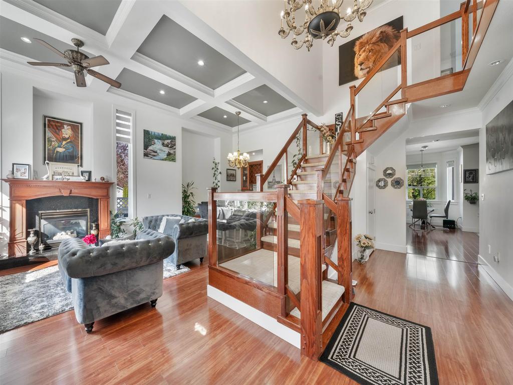 Listing Image for R3110413