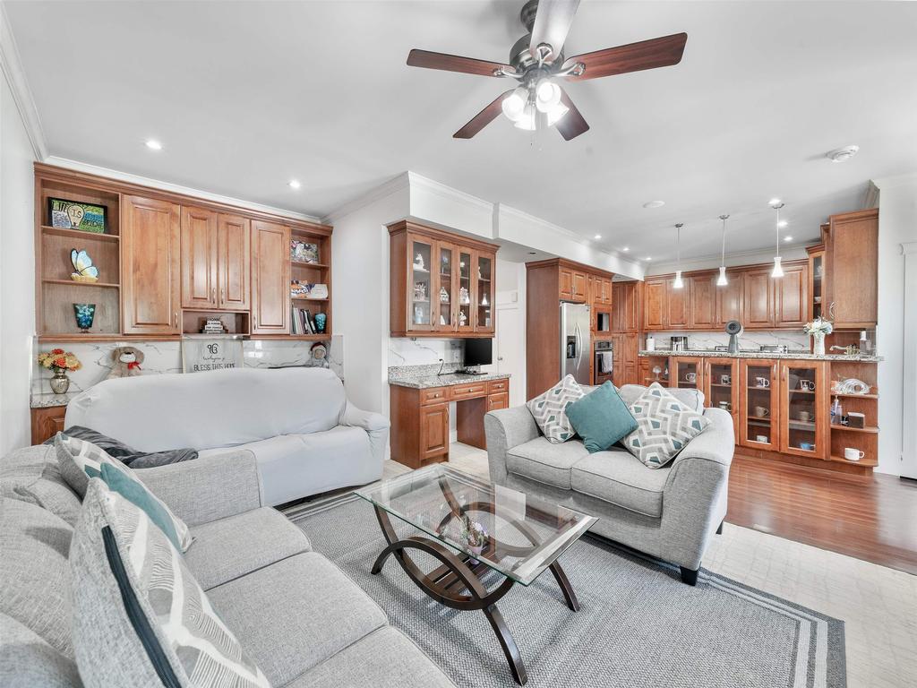 Listing Image for R3110413