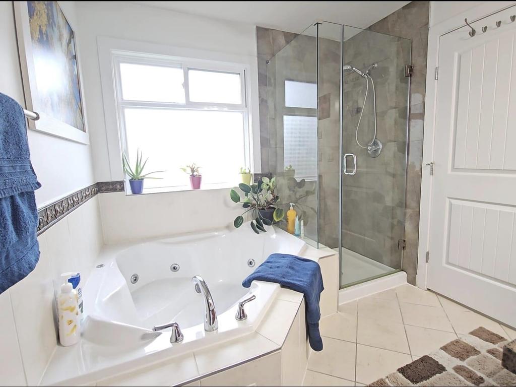 Listing Image for R3110413