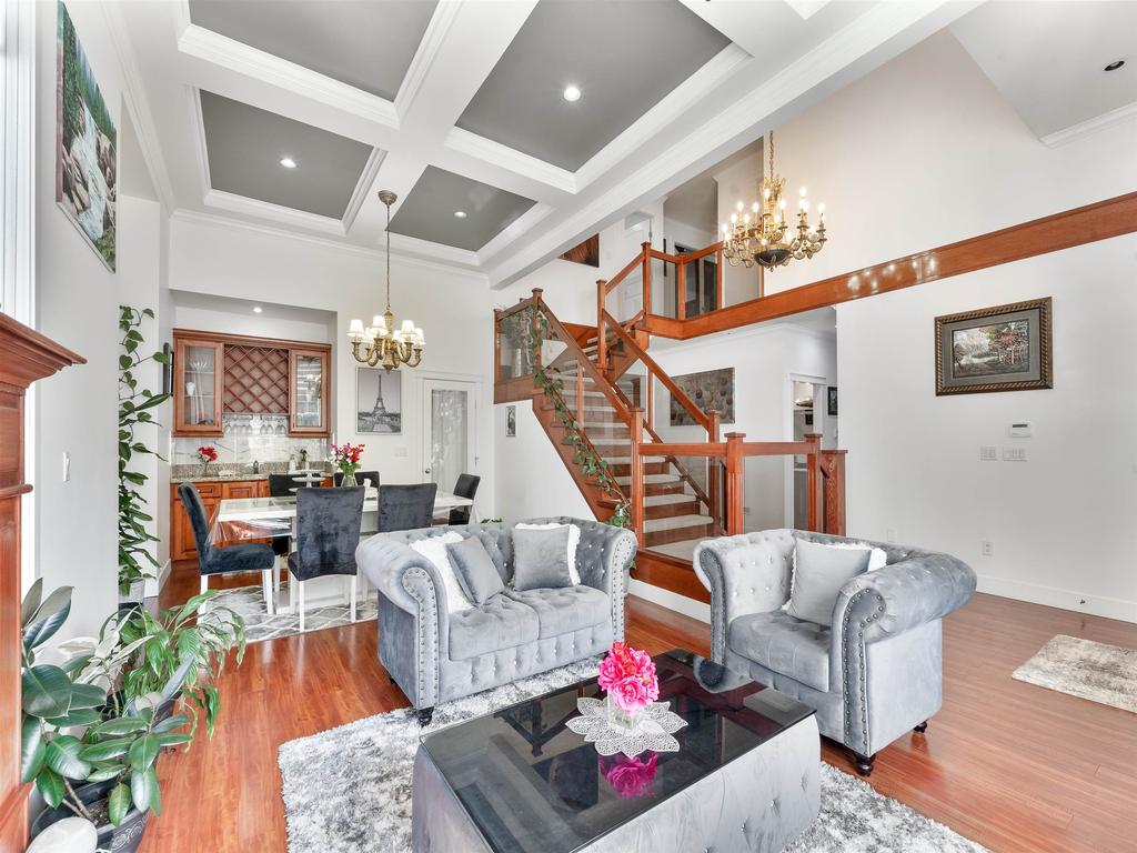 Listing Image for R3110413