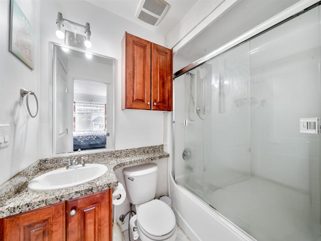 Listing Image for R3110413