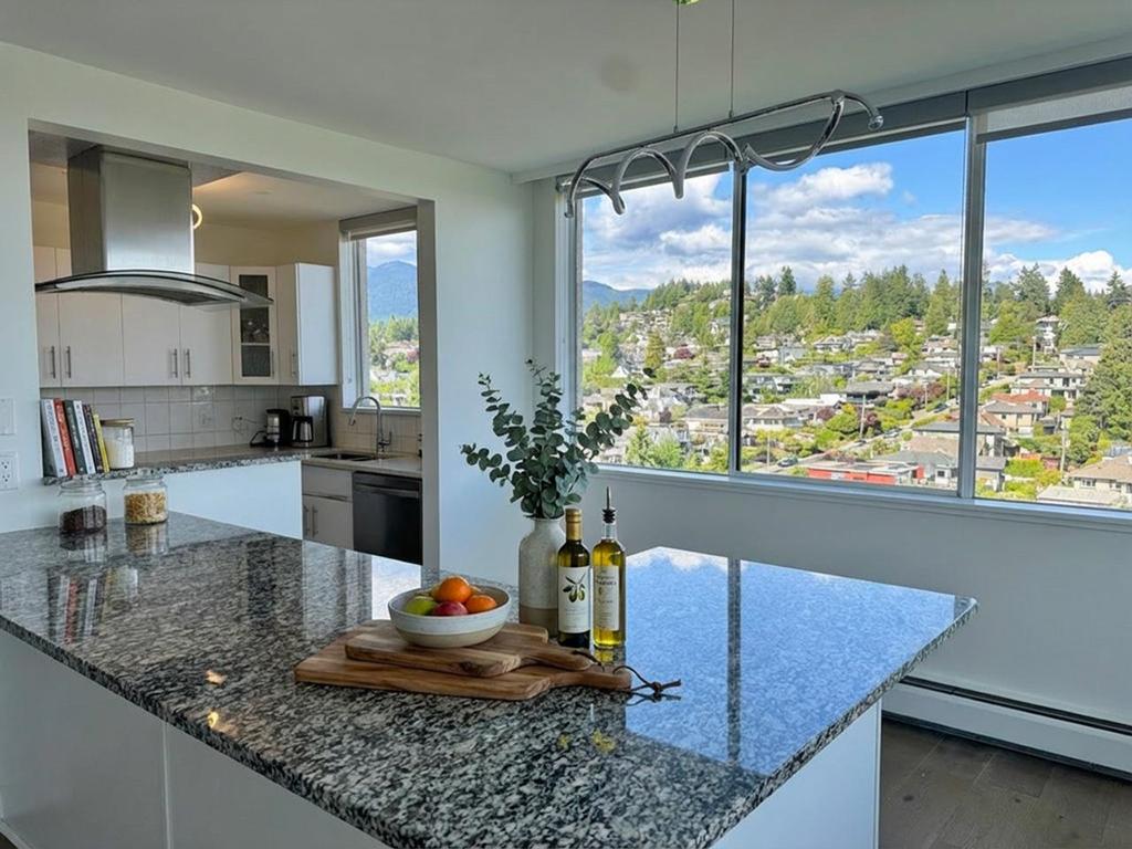 Listing Image for R3110414