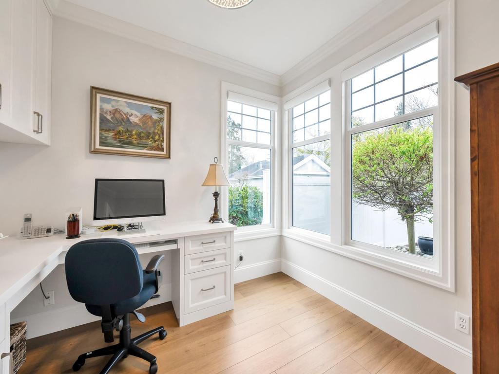 Listing Image for R3110420