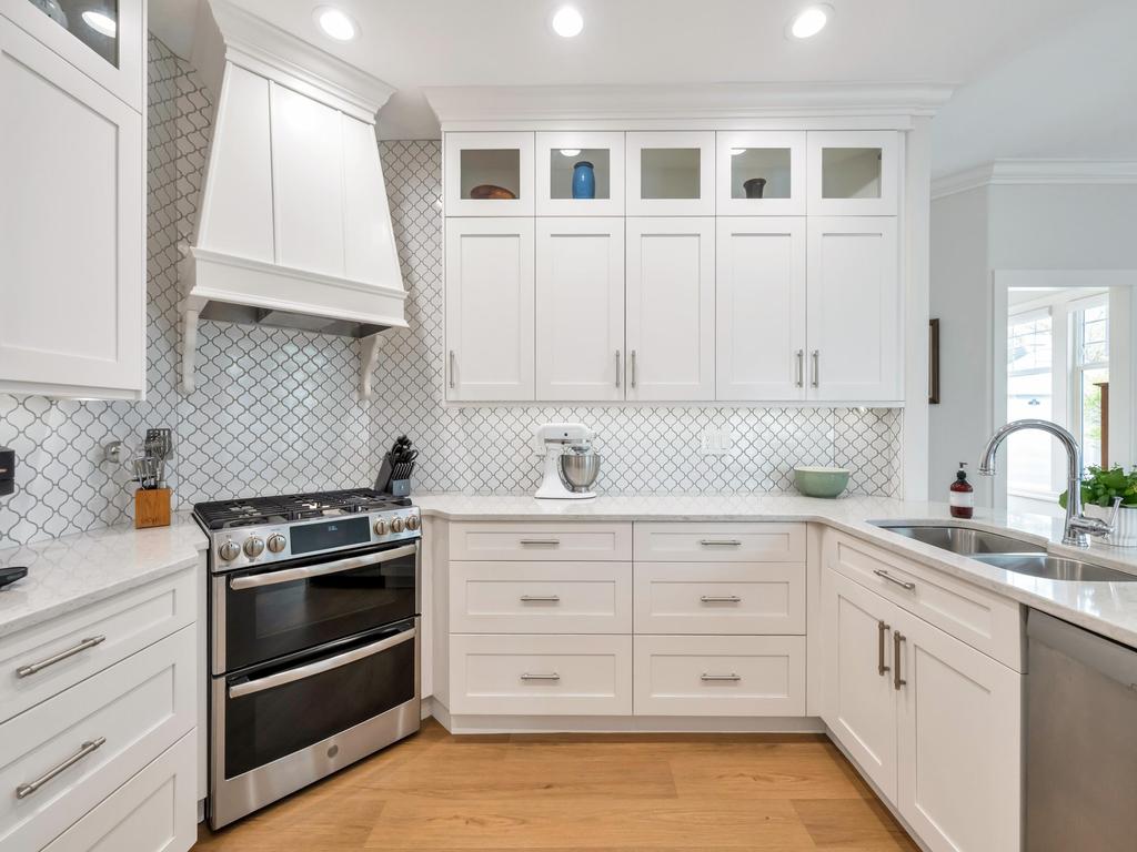 Listing Image for R3110420