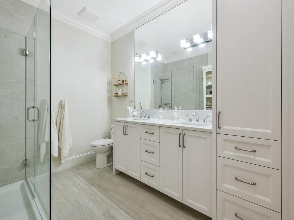 Listing Image for R3110420