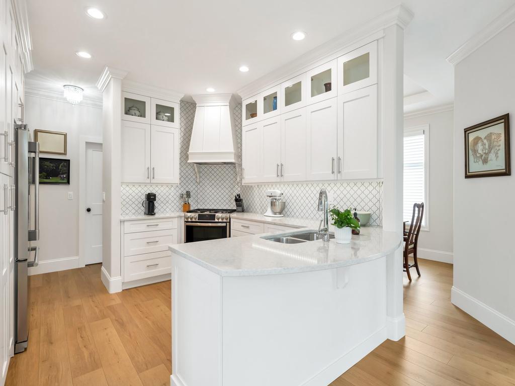 Listing Image for R3110420