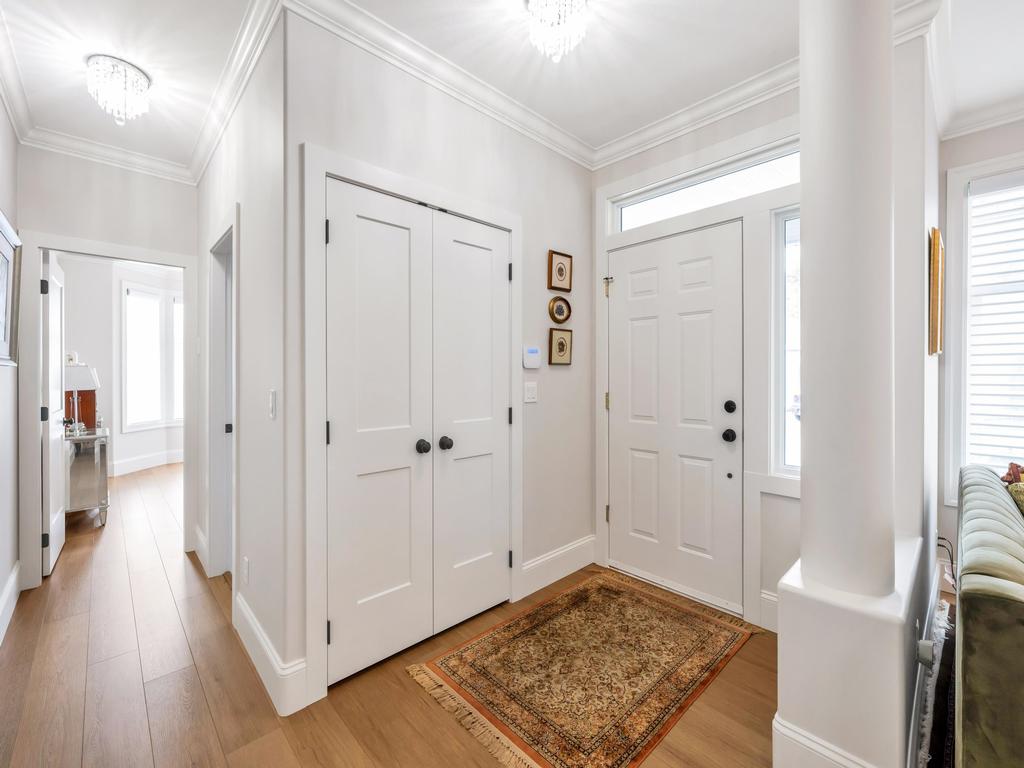 Listing Image for R3110420