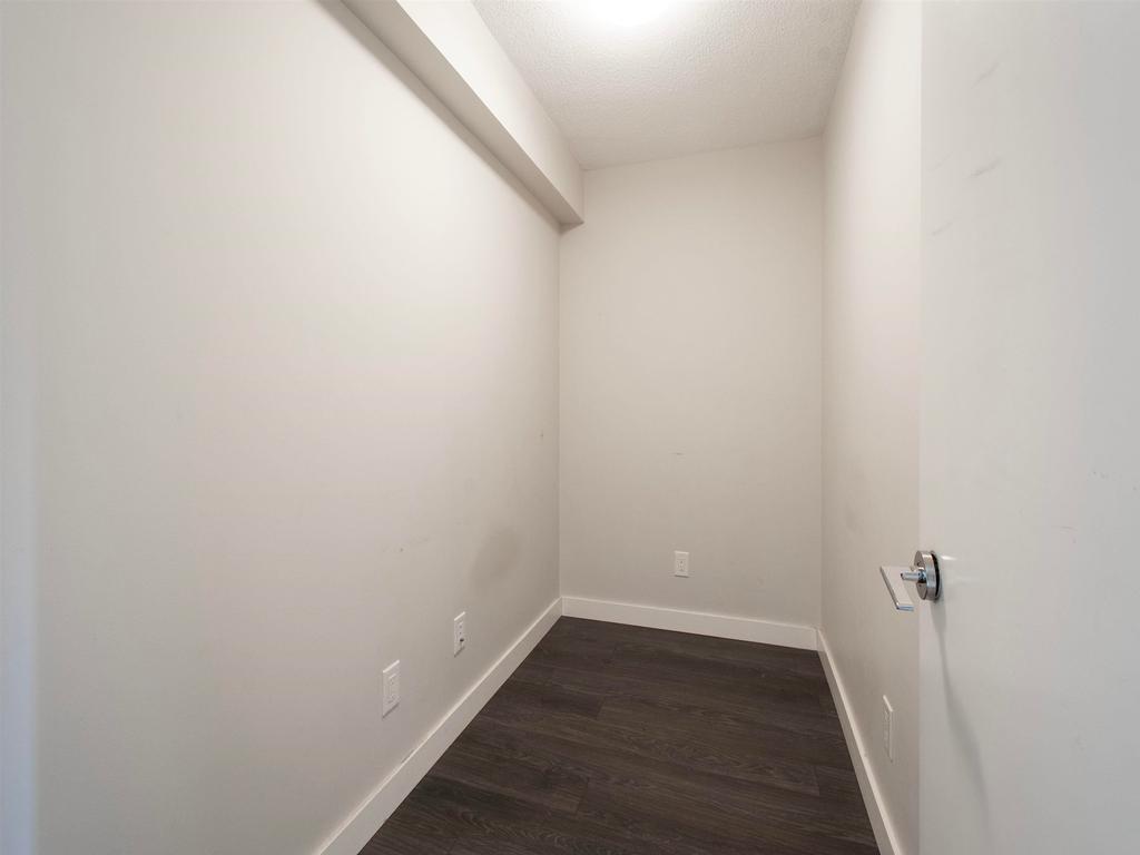 Listing Image for R3110423