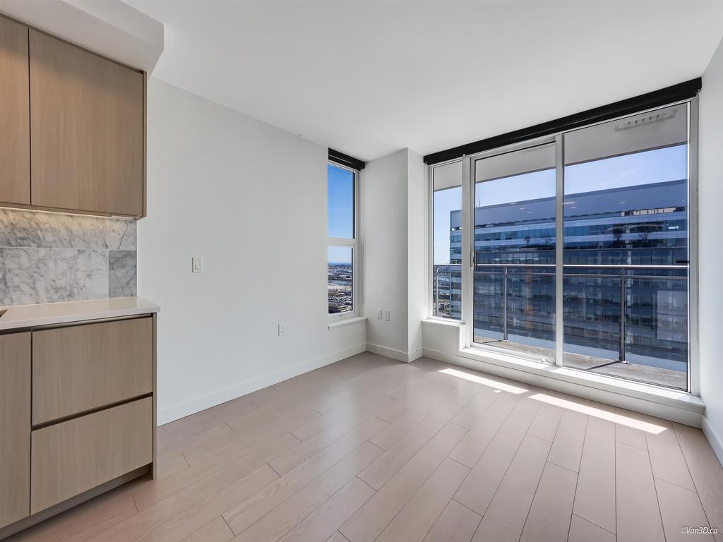 Listing Image for R3110426