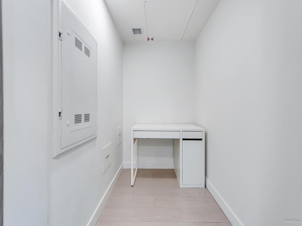 Listing Image for R3110426