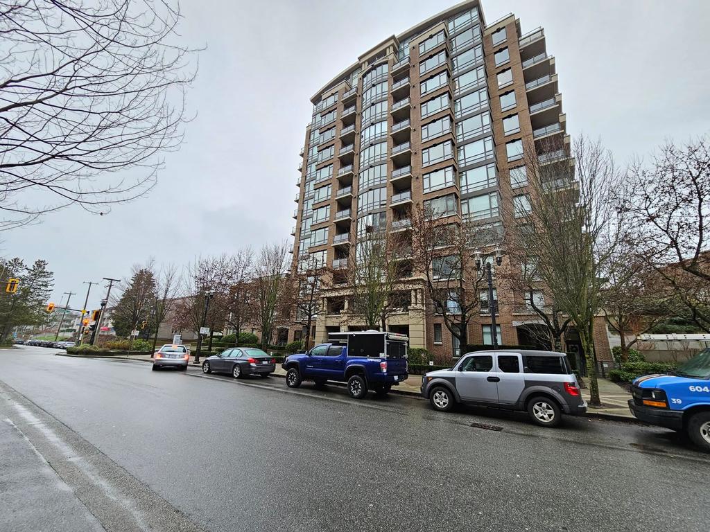 Listing Image for R3110435