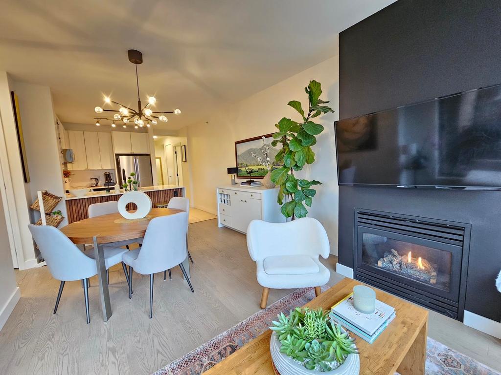 Listing Image for R3110435