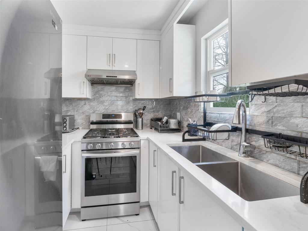 Listing Image for R3110436