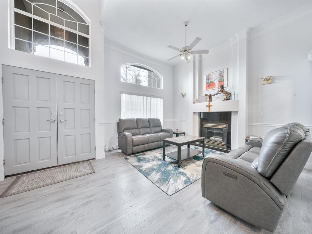 Listing Image for R3110436