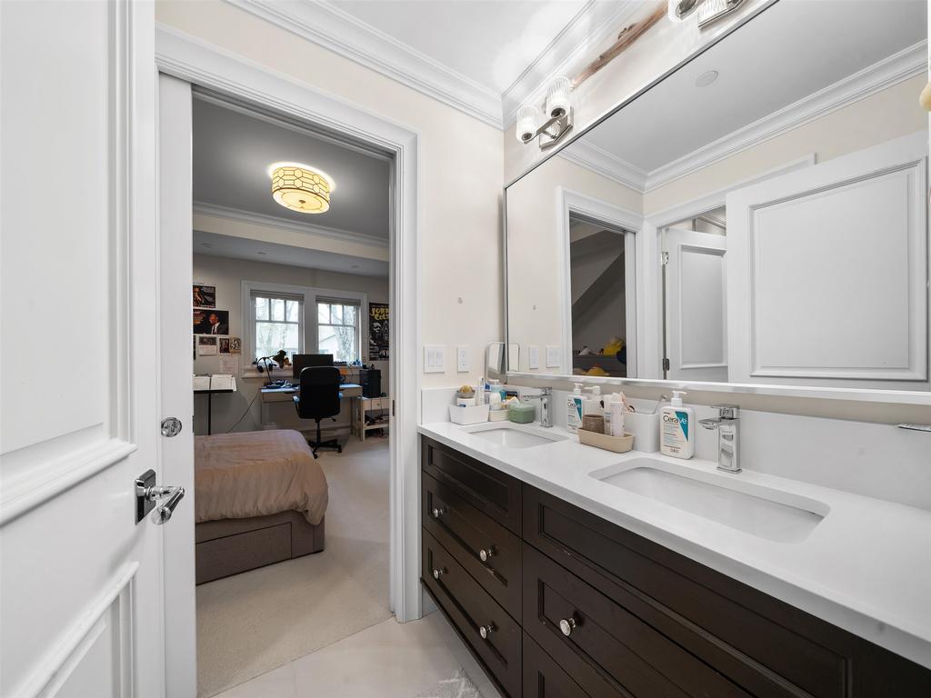 Listing Image for R3110441