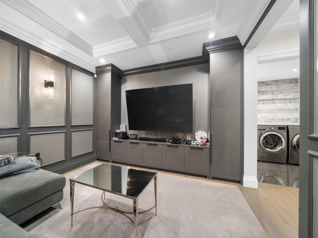 Listing Image for R3110441