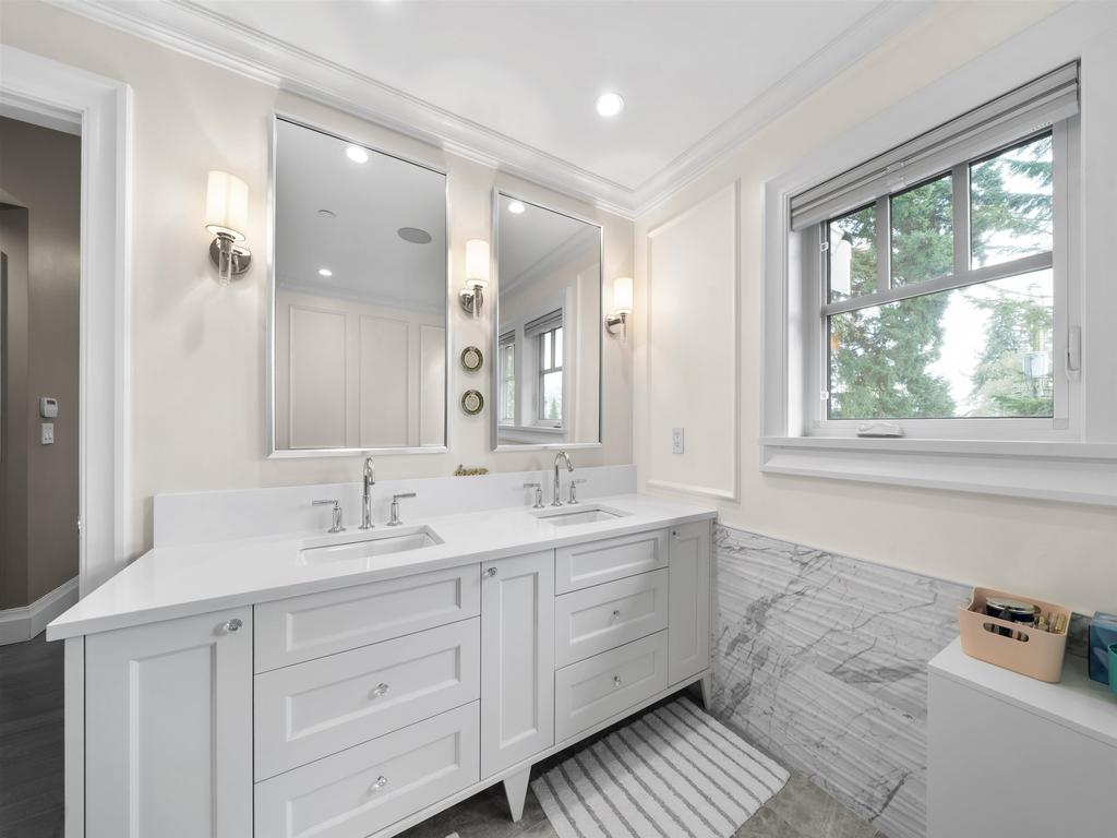 Listing Image for R3110441