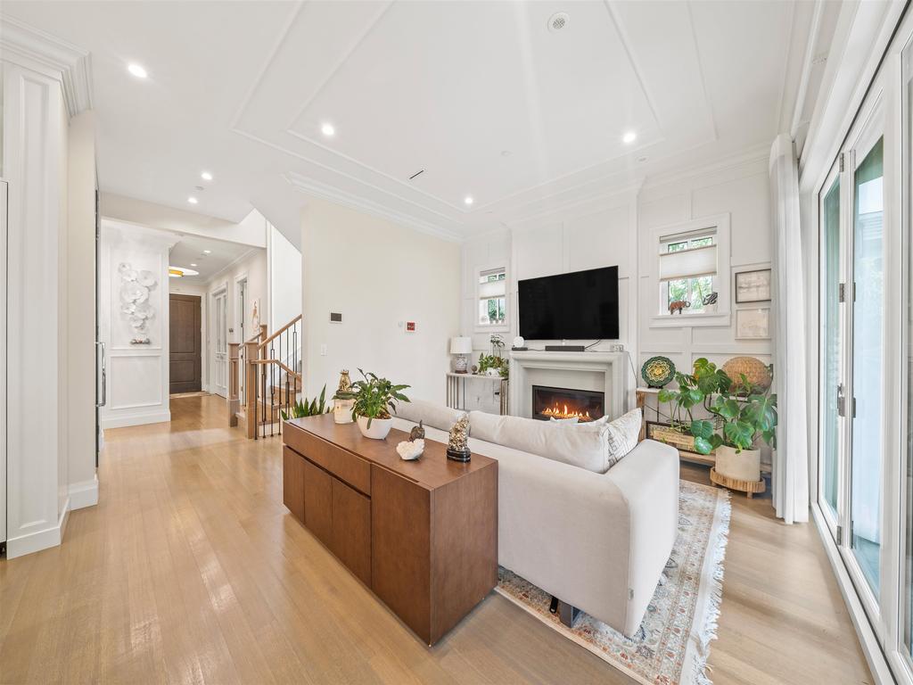 Listing Image for R3110441