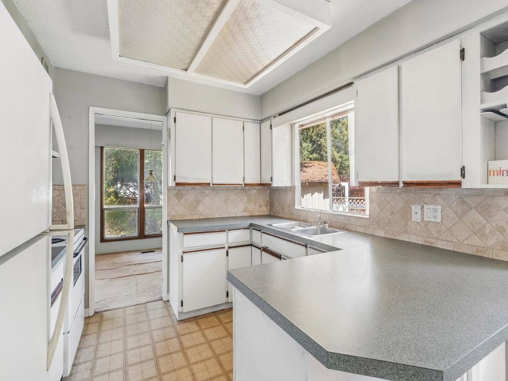 Listing Image for R3110443