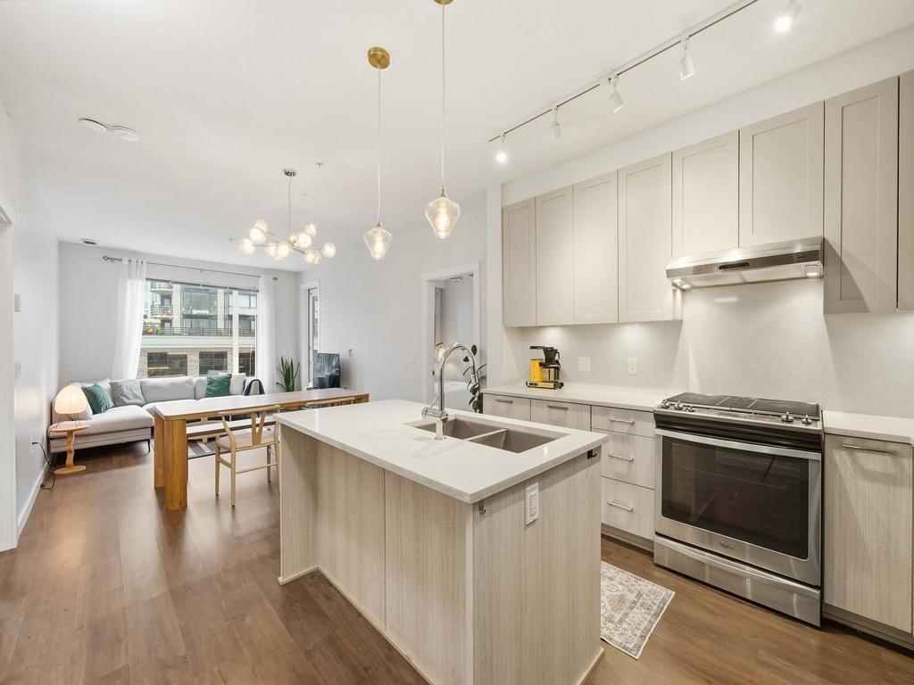 Listing Image for R3110450