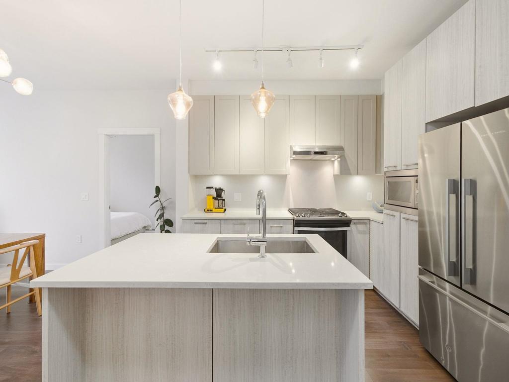 Listing Image for R3110450