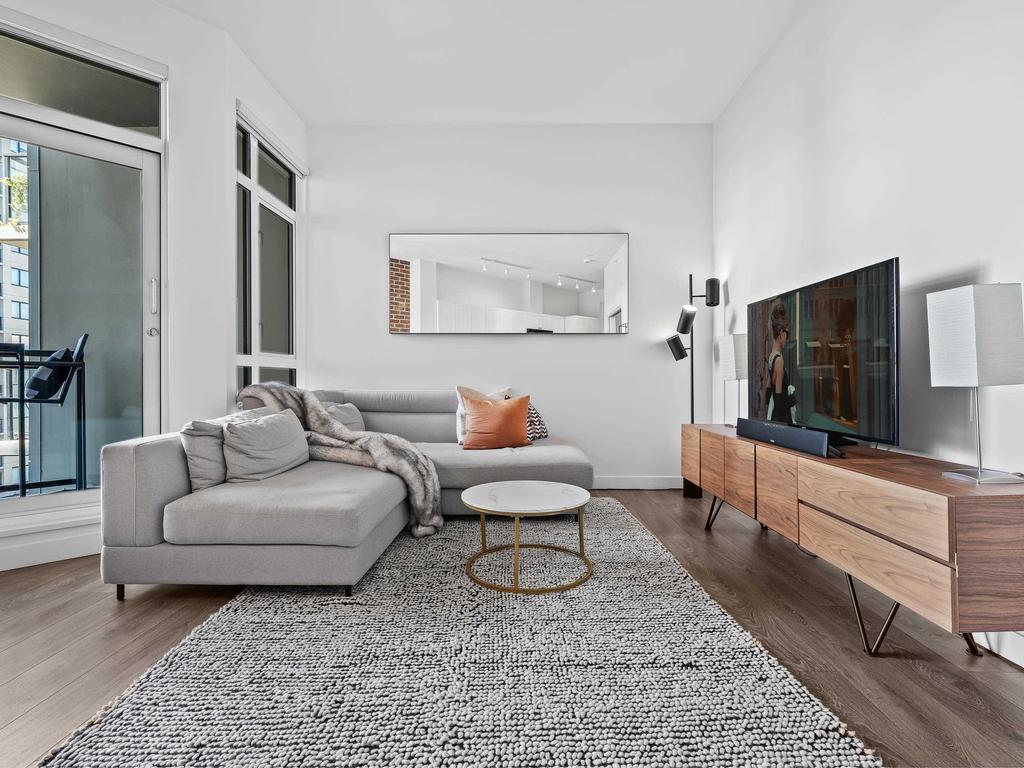 Listing Image for R3110453