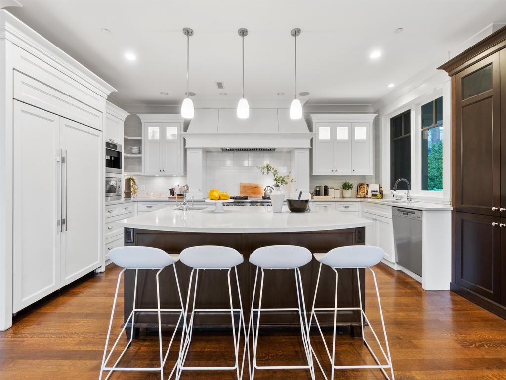 Listing Image for R3110457