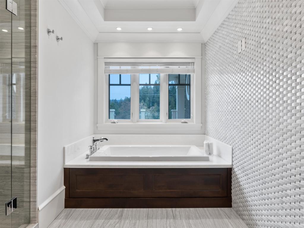 Listing Image for R3110457