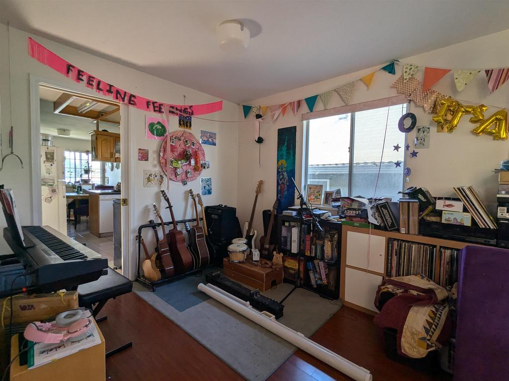 Listing Image for R3110458