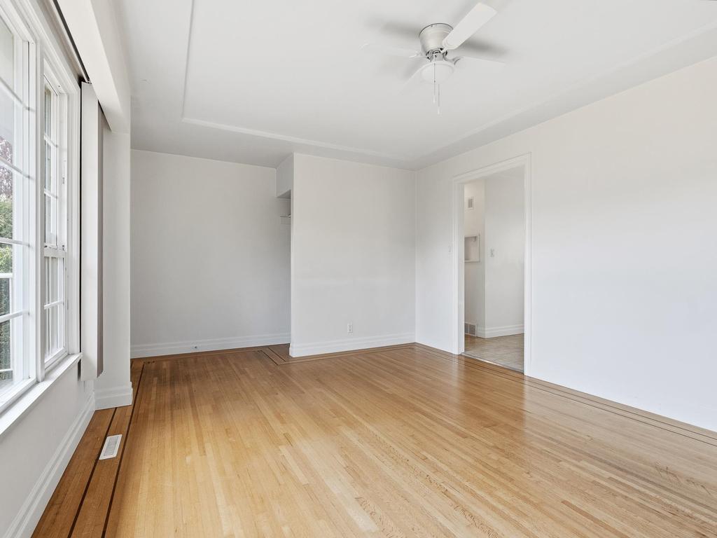 Listing Image for R3110478