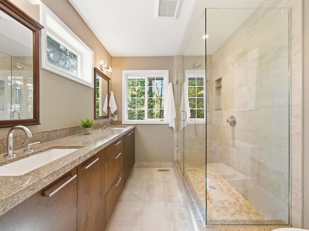 Listing Image for R3110489